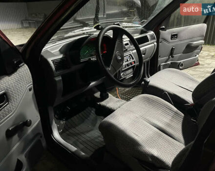 Красный Форд Фиеста, объемом двигателя 1.1 л и пробегом 300 тыс. км за 1100 $, фото 10 на Automoto.ua