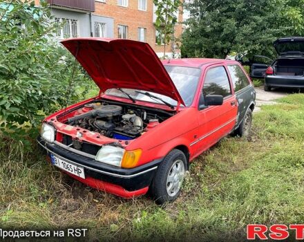 Червоний Форд Фієста, об'ємом двигуна 1.1 л та пробігом 210 тис. км за 750 $, фото 1 на Automoto.ua