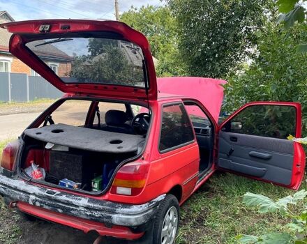 Червоний Форд Фієста, об'ємом двигуна 1.1 л та пробігом 210 тис. км за 750 $, фото 5 на Automoto.ua