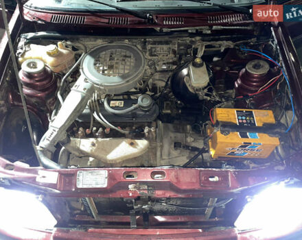 Красный Форд Фиеста, объемом двигателя 1.1 л и пробегом 300 тыс. км за 1100 $, фото 18 на Automoto.ua