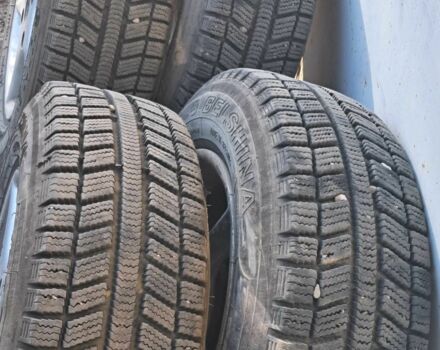 Красный Форд Фиеста, объемом двигателя 1.1 л и пробегом 100 тыс. км за 1070 $, фото 11 на Automoto.ua