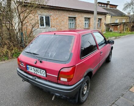 Красный Форд Фиеста, объемом двигателя 1.1 л и пробегом 345 тыс. км за 650 $, фото 3 на Automoto.ua