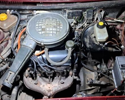 Красный Форд Фиеста, объемом двигателя 1.1 л и пробегом 100 тыс. км за 1070 $, фото 7 на Automoto.ua