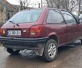 Красный Форд Фиеста, объемом двигателя 1.1 л и пробегом 100 тыс. км за 1070 $, фото 4 на Automoto.ua