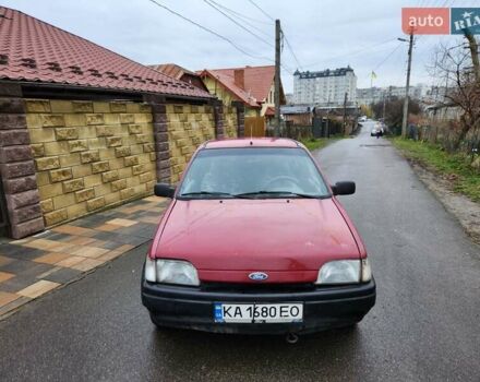 Красный Форд Фиеста, объемом двигателя 1.1 л и пробегом 358 тыс. км за 650 $, фото 1 на Automoto.ua