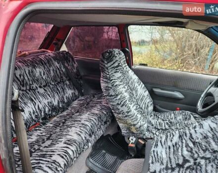 Красный Форд Фиеста, объемом двигателя 1.1 л и пробегом 358 тыс. км за 650 $, фото 9 на Automoto.ua