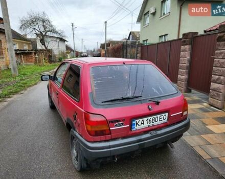 Красный Форд Фиеста, объемом двигателя 1.1 л и пробегом 358 тыс. км за 650 $, фото 4 на Automoto.ua