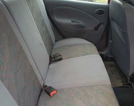 Красный Форд Фиеста, объемом двигателя 1.3 л и пробегом 34 тыс. км за 2700 $, фото 5 на Automoto.ua