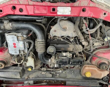 Красный Форд Фиеста, объемом двигателя 1.3 л и пробегом 200 тыс. км за 2200 $, фото 1 на Automoto.ua