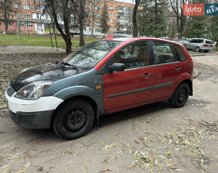 Червоний Форд Фієста, об'ємом двигуна 1.25 л та пробігом 230 тис. км за 3100 $, фото 3 на Automoto.ua