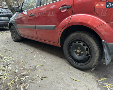 Червоний Форд Фієста, об'ємом двигуна 1.25 л та пробігом 230 тис. км за 3100 $, фото 11 на Automoto.ua