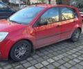 Красный Форд Фиеста, объемом двигателя 1.4 л и пробегом 260 тыс. км за 1699 $, фото 1 на Automoto.ua
