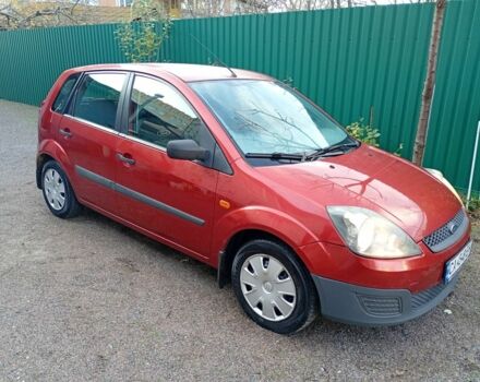 Красный Форд Фиеста, объемом двигателя 1.3 л и пробегом 190 тыс. км за 3800 $, фото 6 на Automoto.ua