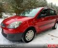 Красный Форд Фиеста, объемом двигателя 1.4 л и пробегом 1450 тыс. км за 4450 $, фото 1 на Automoto.ua