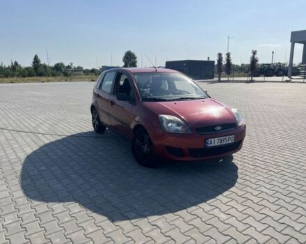 Красный Форд Фиеста, объемом двигателя 1.2 л и пробегом 252 тыс. км за 3450 $, фото 5 на Automoto.ua