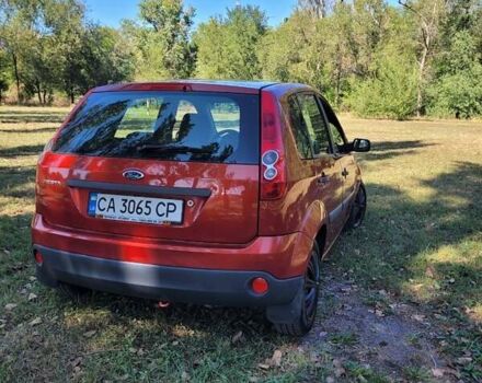 Красный Форд Фиеста, объемом двигателя 1.39 л и пробегом 240 тыс. км за 3800 $, фото 11 на Automoto.ua