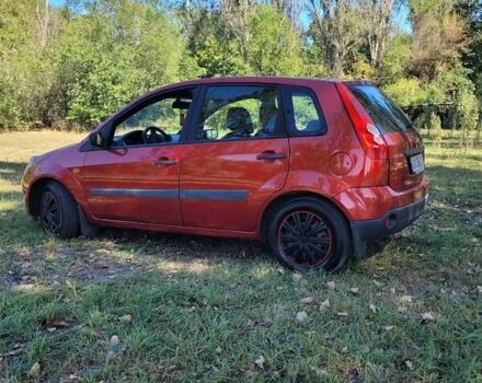 Красный Форд Фиеста, объемом двигателя 1.39 л и пробегом 240 тыс. км за 3800 $, фото 10 на Automoto.ua