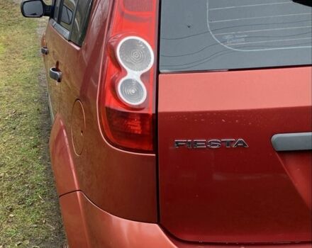 Червоний Форд Фієста, об'ємом двигуна 1.2 л та пробігом 226 тис. км за 3600 $, фото 7 на Automoto.ua