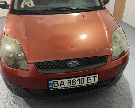 Червоний Форд Фієста, об'ємом двигуна 1.4 л та пробігом 214 тис. км за 3500 $, фото 4 на Automoto.ua