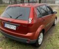 Червоний Форд Фієста, об'ємом двигуна 1.2 л та пробігом 226 тис. км за 3600 $, фото 5 на Automoto.ua
