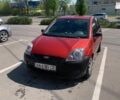 Червоний Форд Фієста, об'ємом двигуна 1.24 л та пробігом 300 тис. км за 2550 $, фото 1 на Automoto.ua