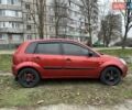 Красный Форд Фиеста, объемом двигателя 1.3 л и пробегом 195 тыс. км за 2550 $, фото 8 на Automoto.ua