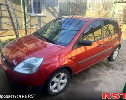 Червоний Форд Фієста, об'ємом двигуна 1.3 л та пробігом 210 тис. км за 3500 $, фото 1 на Automoto.ua