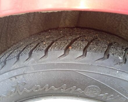 Красный Форд Фиеста, объемом двигателя 1.3 л и пробегом 190 тыс. км за 3800 $, фото 13 на Automoto.ua