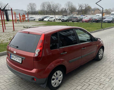 Красный Форд Фиеста, объемом двигателя 1.3 л и пробегом 159 тыс. км за 3450 $, фото 3 на Automoto.ua