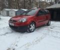 Червоний Форд Фієста, об'ємом двигуна 1.2 л та пробігом 210 тис. км за 4500 $, фото 1 на Automoto.ua