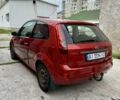 Красный Форд Фиеста, объемом двигателя 1.4 л и пробегом 280 тыс. км за 3700 $, фото 1 на Automoto.ua