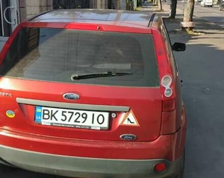 Красный Форд Фиеста, объемом двигателя 1.24 л и пробегом 195 тыс. км за 2905 $, фото 6 на Automoto.ua