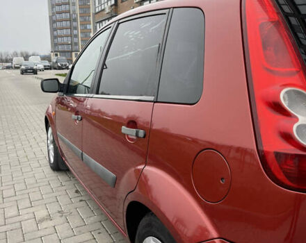 Красный Форд Фиеста, объемом двигателя 1.3 л и пробегом 159 тыс. км за 3450 $, фото 9 на Automoto.ua