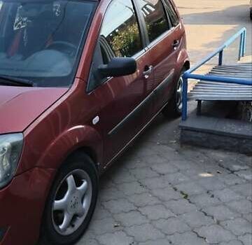 Красный Форд Фиеста, объемом двигателя 1.24 л и пробегом 195 тыс. км за 2905 $, фото 5 на Automoto.ua