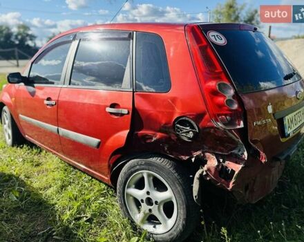 Красный Форд Фиеста, объемом двигателя 1.3 л и пробегом 185 тыс. км за 2150 $, фото 3 на Automoto.ua