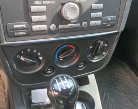 Красный Форд Фиеста, объемом двигателя 1.2 л и пробегом 240 тыс. км за 3500 $, фото 1 на Automoto.ua