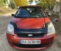 Красный Форд Фиеста, объемом двигателя 1.3 л и пробегом 226 тыс. км за 3900 $, фото 1 на Automoto.ua