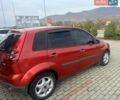 Красный Форд Фиеста, объемом двигателя 1.4 л и пробегом 230 тыс. км за 3999 $, фото 4 на Automoto.ua
