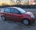 Красный Форд Фиеста, объемом двигателя 1.24 л и пробегом 200 тыс. км за 3600 $, фото 8 на Automoto.ua