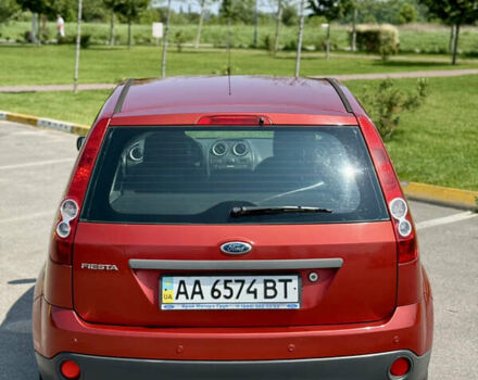 Красный Форд Фиеста, объемом двигателя 1.3 л и пробегом 150 тыс. км за 3800 $, фото 13 на Automoto.ua
