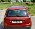 Красный Форд Фиеста, объемом двигателя 1.3 л и пробегом 150 тыс. км за 3800 $, фото 13 на Automoto.ua