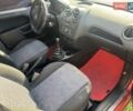Красный Форд Фиеста, объемом двигателя 1.3 л и пробегом 185 тыс. км за 2150 $, фото 9 на Automoto.ua