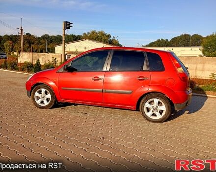 Форд Фиеста 2006 в Тульчине на Automoto.ua Красный Форд Фиеста, объемом двигателя 1.3 л и пробегом 230 тыс. км за 3200 $, фото 4 на Automoto.ua