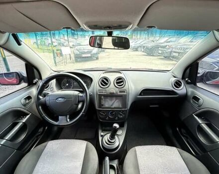 Форд Фиеста 2006 в Сумах на Automoto.ua Красный Форд Фиеста, объемом двигателя 1.39 л и пробегом 139 тыс. км за 5500 $, фото 13 на Automoto.ua