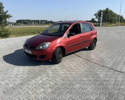 Красный Форд Фиеста, объемом двигателя 1.2 л и пробегом 252 тыс. км за 3450 $, фото 1 на Automoto.ua