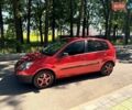 Красный Форд Фиеста, объемом двигателя 1.2 л и пробегом 219 тыс. км за 3600 $, фото 5 на Automoto.ua