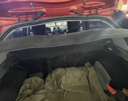 Червоний Форд Фієста, об'ємом двигуна 1.4 л та пробігом 214 тис. км за 3500 $, фото 14 на Automoto.ua