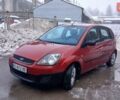 Червоний Форд Фієста, об'ємом двигуна 1.24 л та пробігом 158 тис. км за 2900 $, фото 1 на Automoto.ua