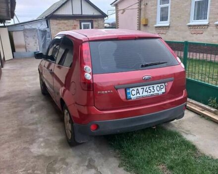 Красный Форд Фиеста, объемом двигателя 1.3 л и пробегом 85 тыс. км за 4200 $, фото 1 на Automoto.ua