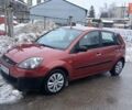 Красный Форд Фиеста, объемом двигателя 1.24 л и пробегом 158 тыс. км за 2900 $, фото 1 на Automoto.ua